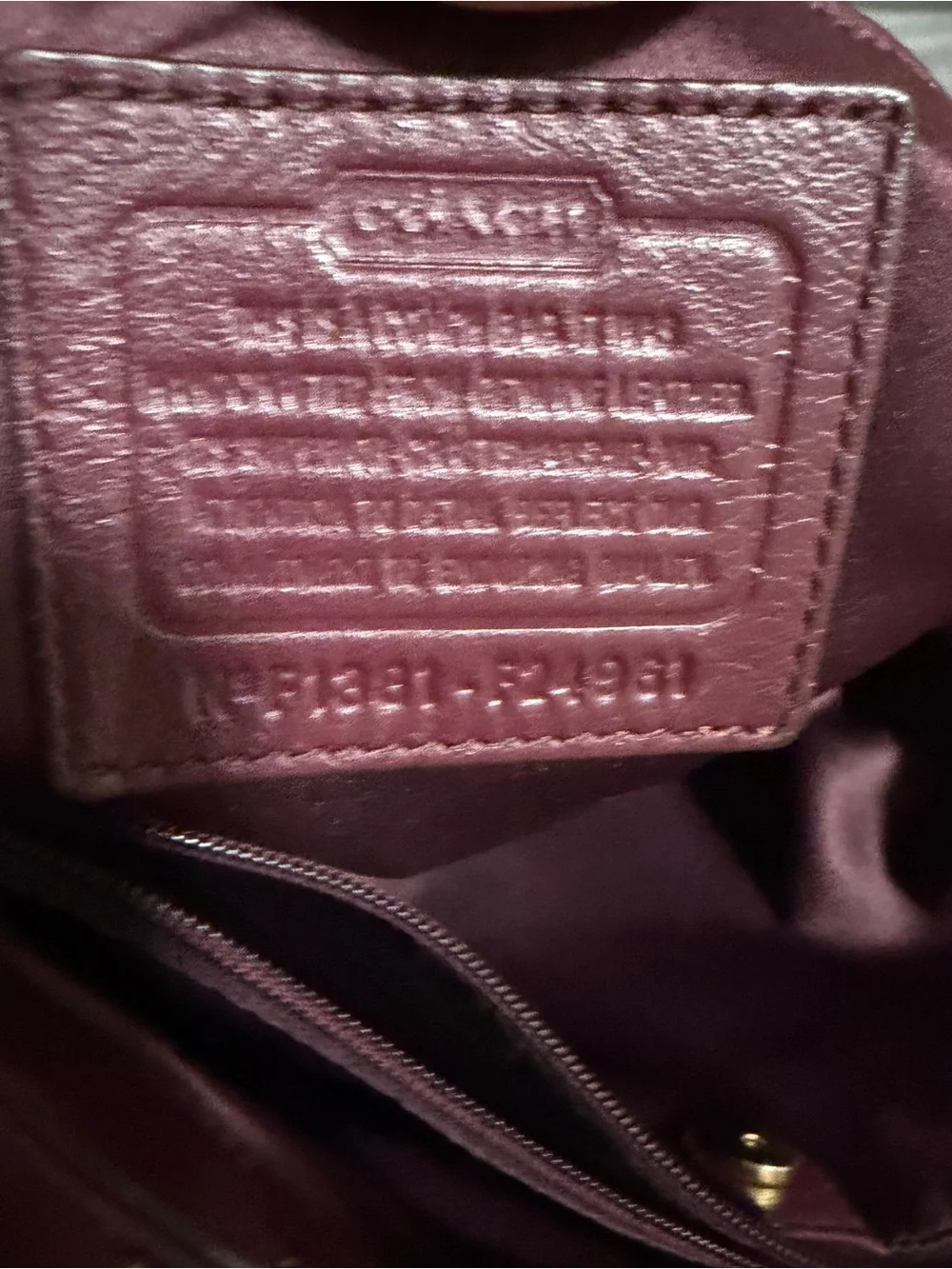 Coach Leather vintage Shoulder Bag in Burgundy with Gold Hardware